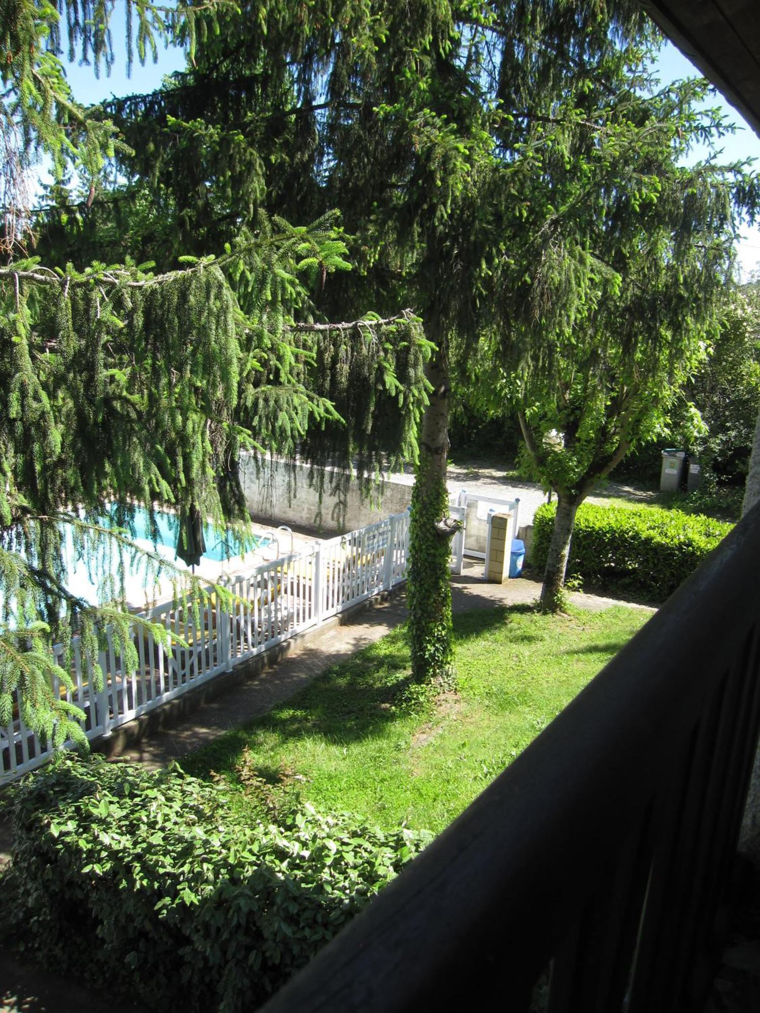 Le Clos Grand Pradines  المظهر الخارجي الصورة